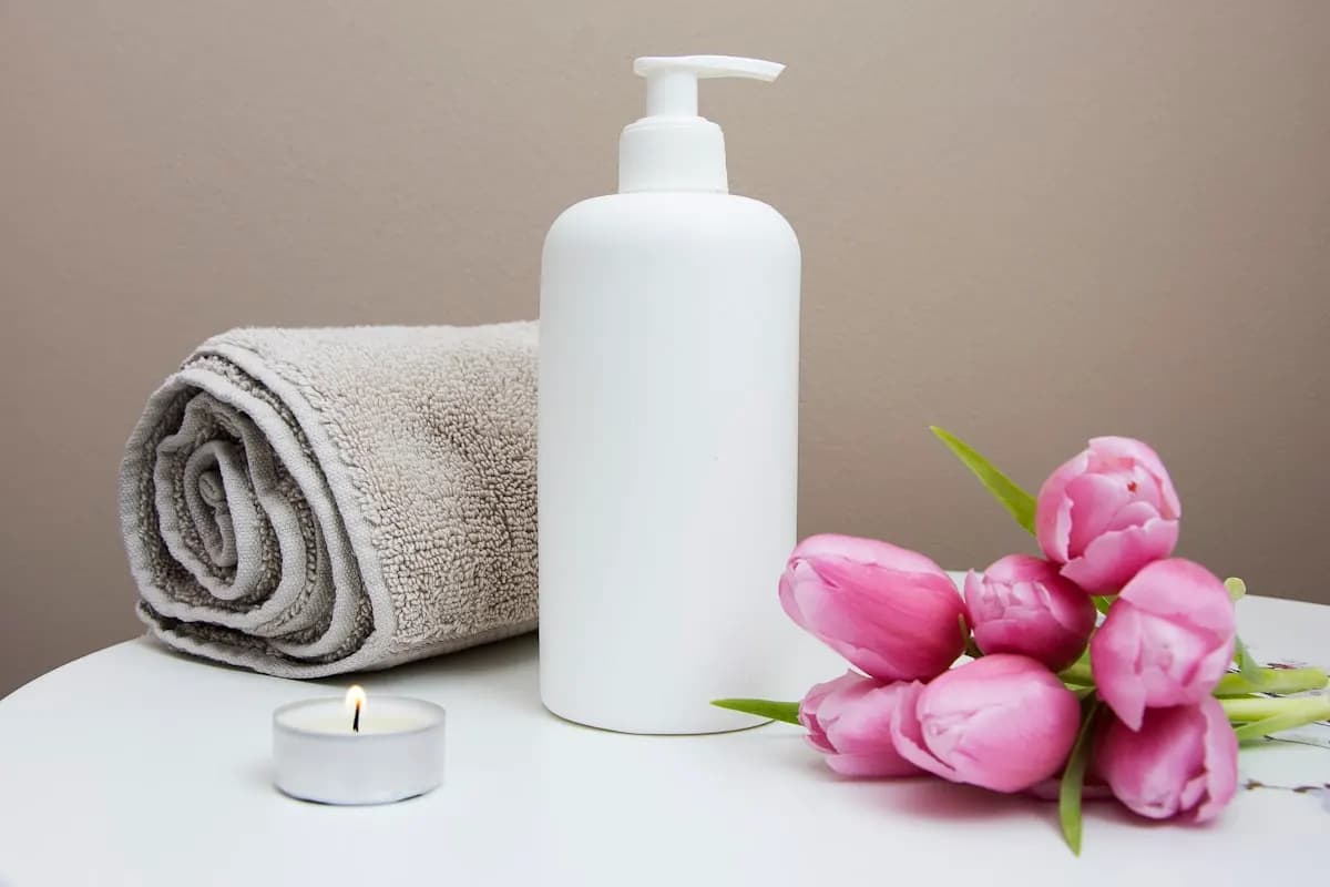 Shirodhara and Sleep: How Warm-Oil Therapy Calms an Anxious Mind